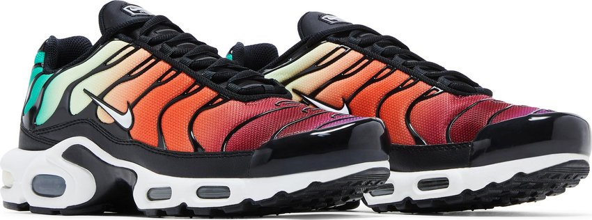 Nike Air Max Plus Rainbow (W) - DZ3670-001