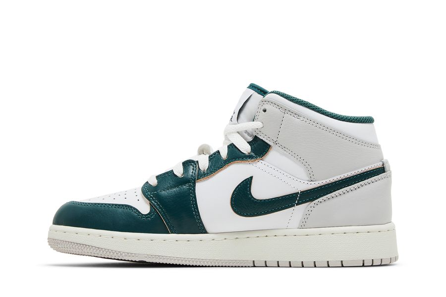 Jordan 1 Mid SE Oxidized Green (GS) - FQ8088-103