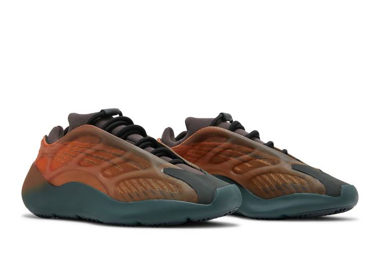 Yeezy 700 V3 Copper Fade - GY4109