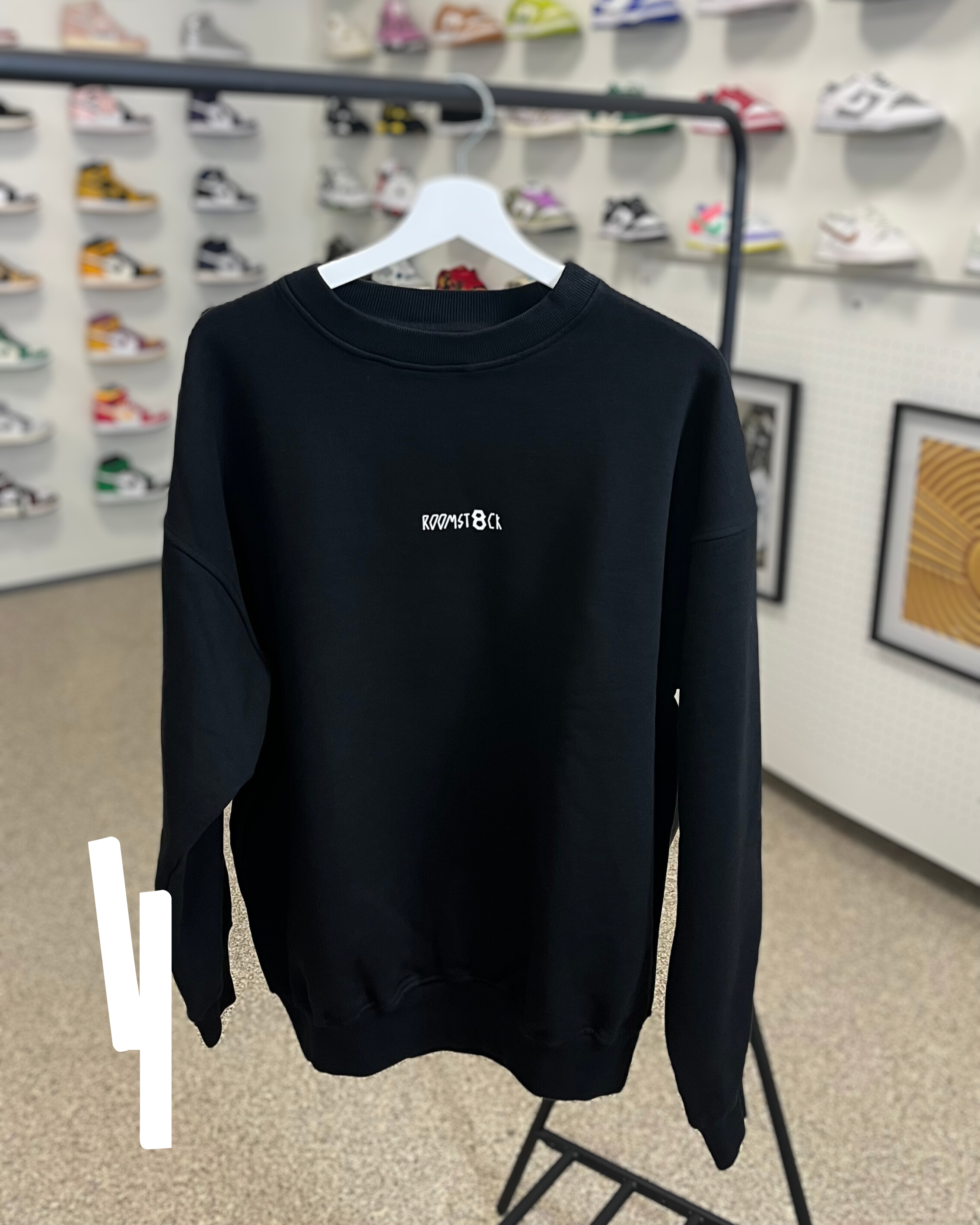 ROOMSTOCK 8th Anniversary Edition crewneck BLACK